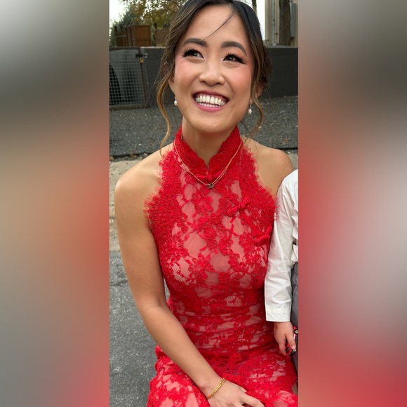 Chic Backless Reece Red Lace Dress - Picture 3 of 6